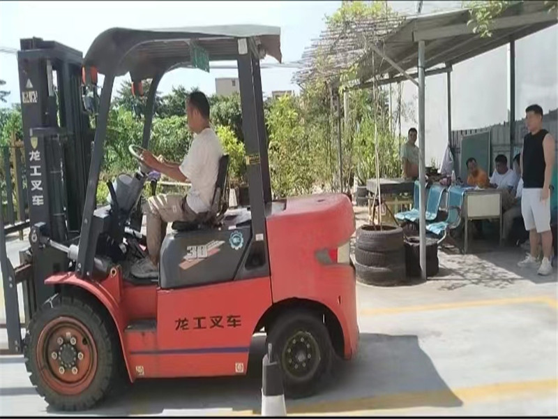 博罗石湾哪里学叉车？石湾学叉车多少钱？