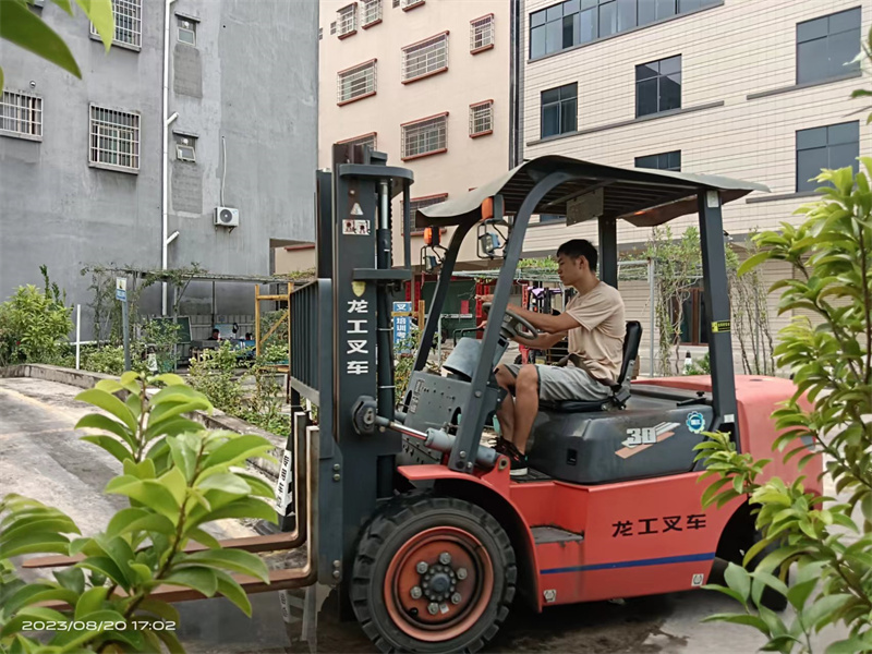 博罗公庄叉车培训哪里有？公庄零基础学叉车