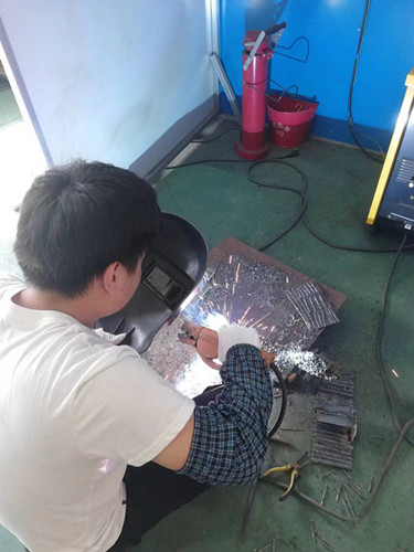 深圳平湖学焊工 考焊工证在哪里报名？需要学多久？