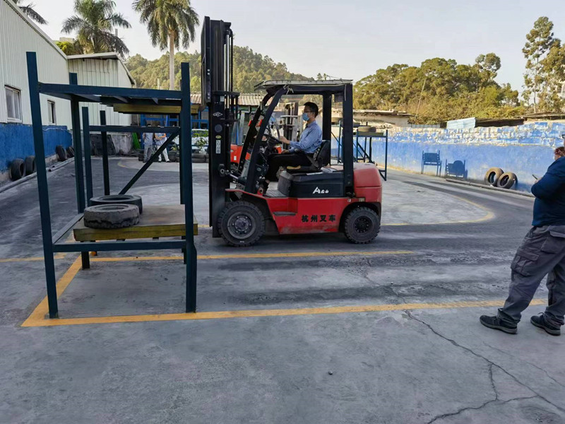 东莞东城哪里学叉车-东城万江学叉车多少钱-万江叉车证复审