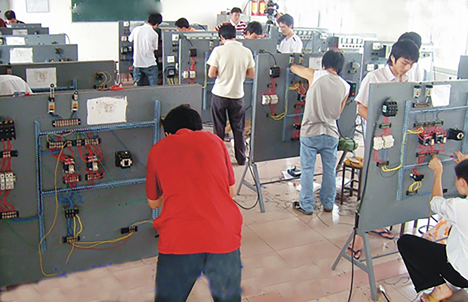 惠阳镇隆电工培训基地，惠阳镇隆学电工要多少钱