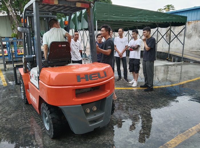 惠州哪里有叉车培训复审，惠东哪里考叉车
