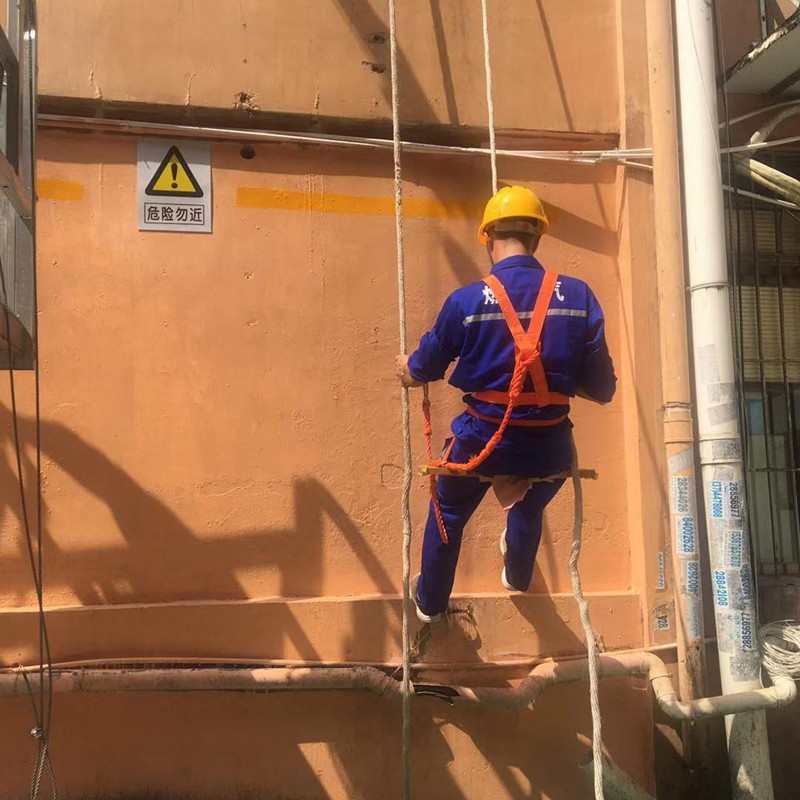 博罗石坝学电工哪里学？石坝镇学电工报名费多少钱？