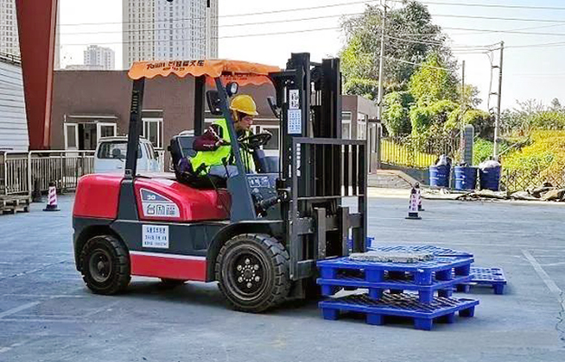 东莞横沥周边考叉车需要多久？