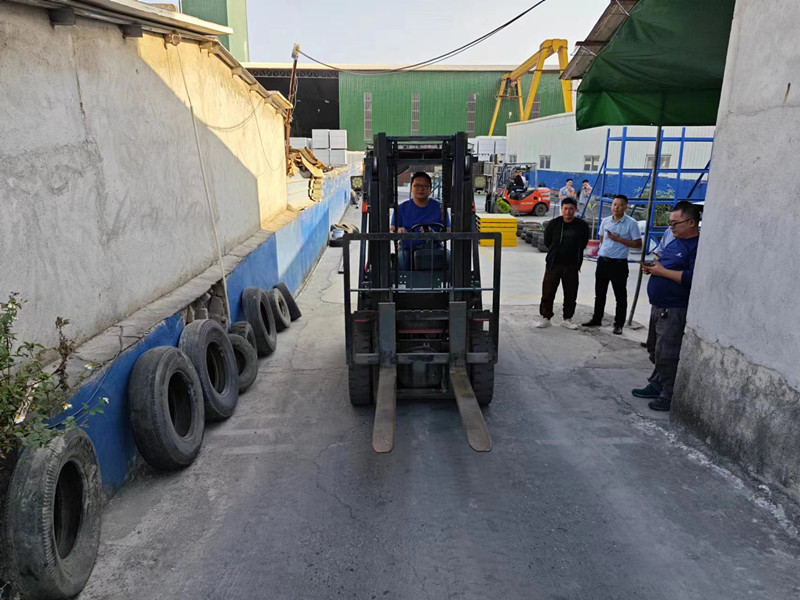 龙门永汉附近学叉车 考叉车证在哪里报名？永汉附近学叉车要多长时间？