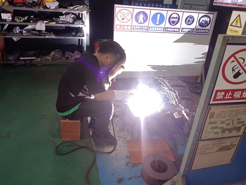 东莞 凤岗考焊工证，东莞 凤岗哪里有考焊工培训