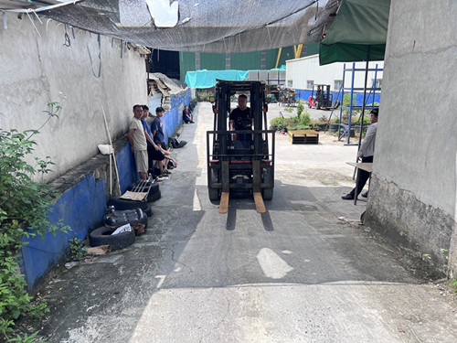 广东汕尾叉车报名去哪里？叉车考证多少钱？