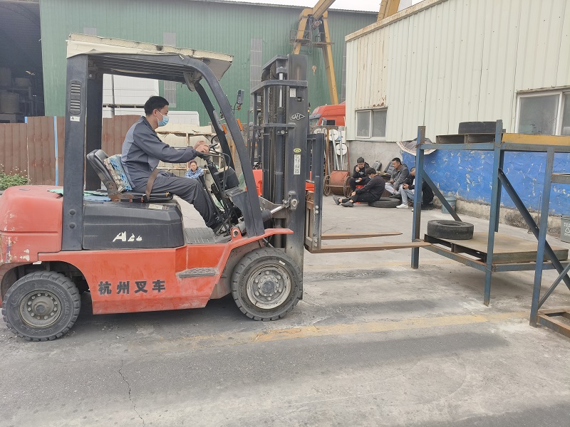 东莞望牛墩学叉车技术，东莞望牛墩哪里有叉车培训