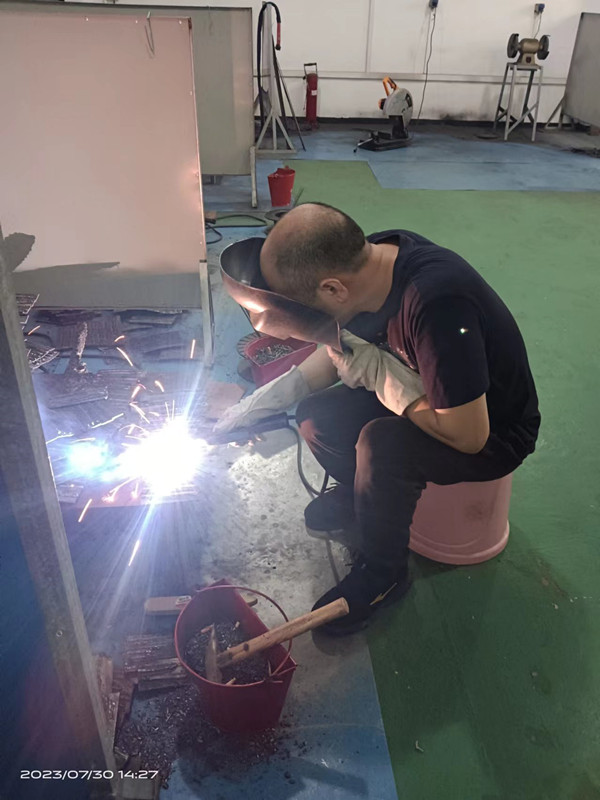 深圳坪山学焊工 考焊工证在哪里报名？坪山学焊工要多少钱？