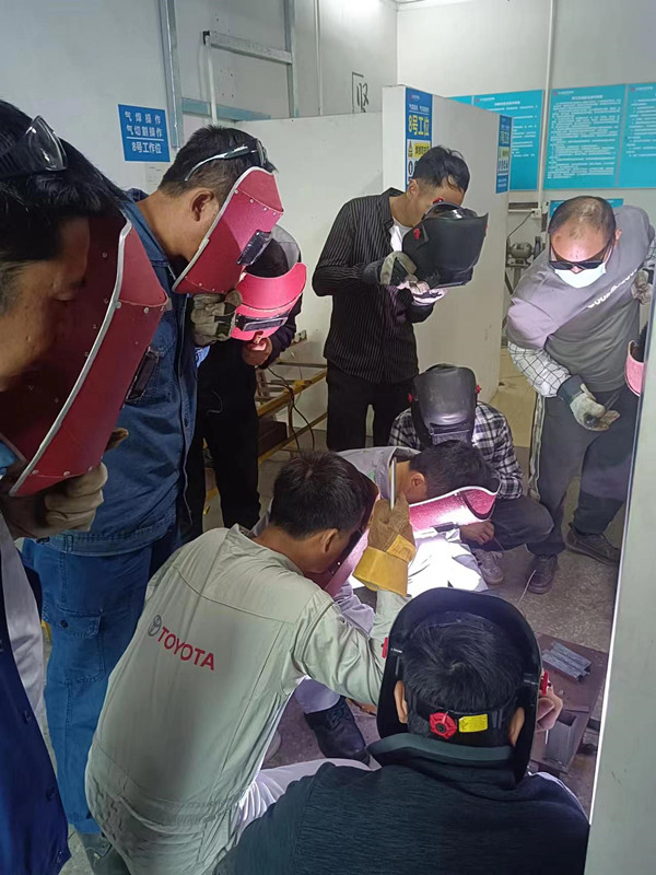 深圳布吉焊工培训多少钱